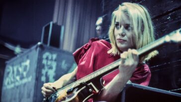 Tina Weymouth discusses how Brian Eno inspired her to transform her approach to playing the bass.]