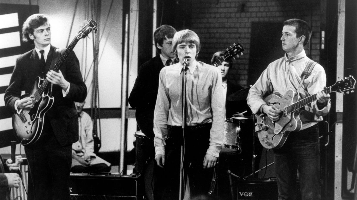"While the Fender Jazz basses sounded amazing, they intimidated me": Why bassist Paul Samwell-Smith opted for a short-scale Epiphone for his energetic performances with the Yardbirds.]