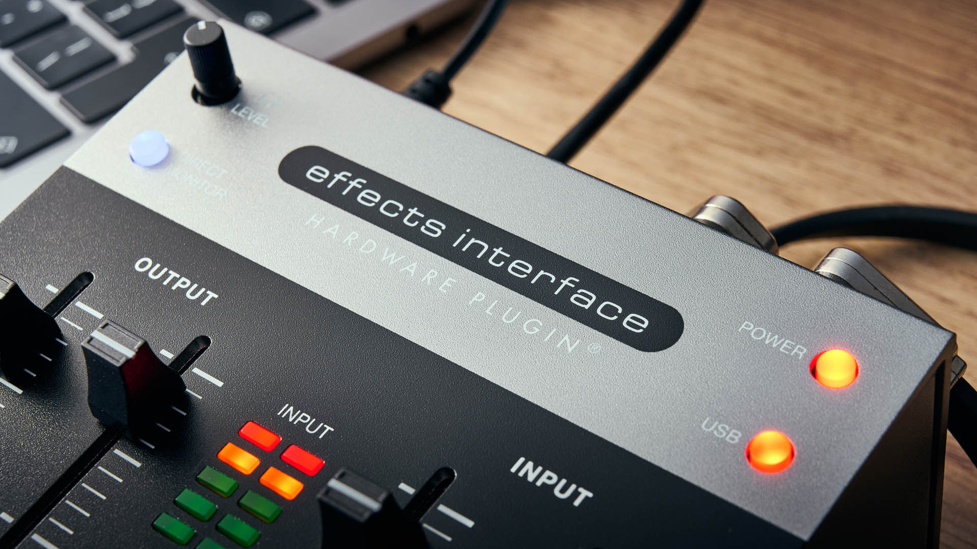 Electro-Harmonix Effects Interface Hardware Plugin is an ingenuous device for bridging the pedalboard-plugin gap