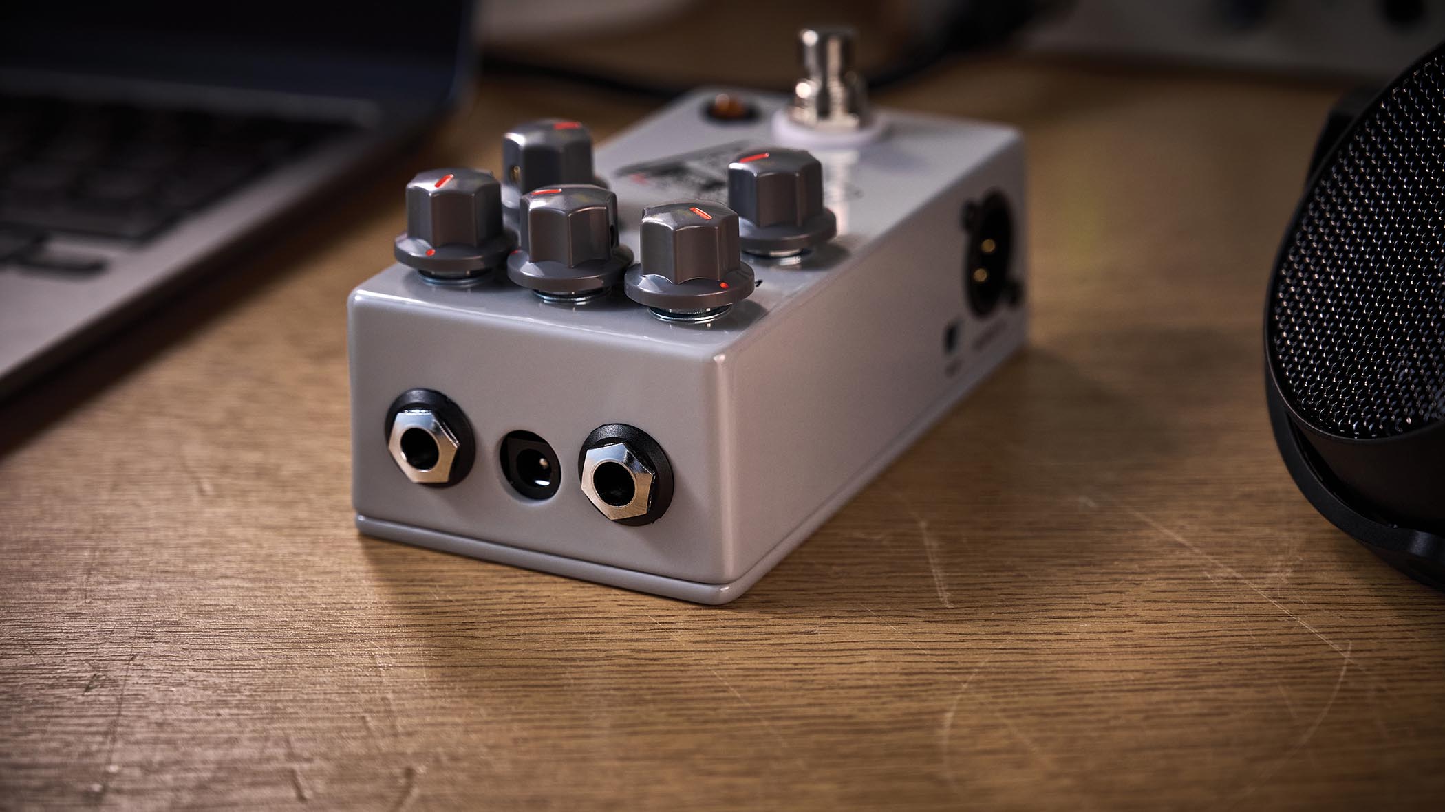 JHS Pedals 424 Gain Stage: this computer-gray stompbox is a preamp-cum-distortion that emulates the analogue mojo of the Tascam Portastudio