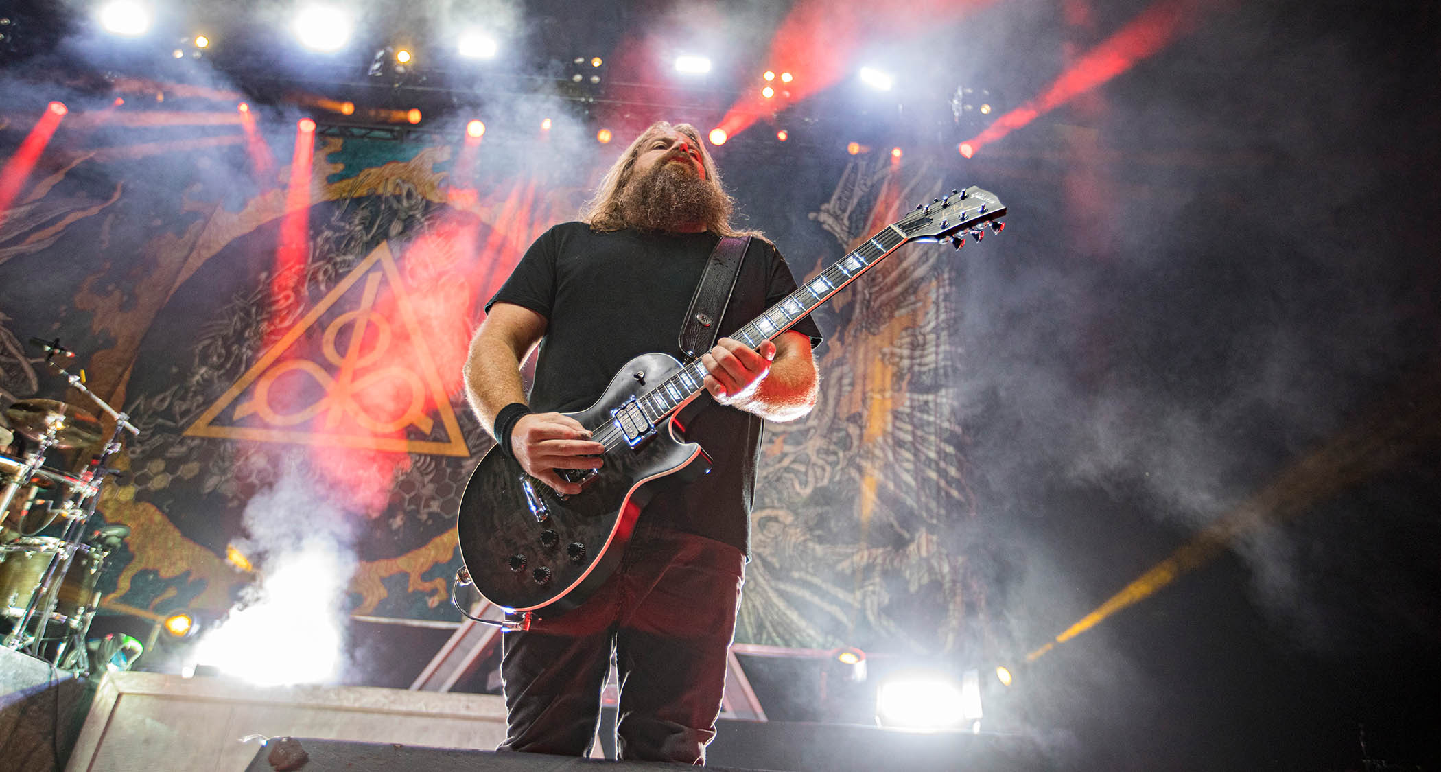 Mark Morton plays a prototype of his signature Les Paul live onstage