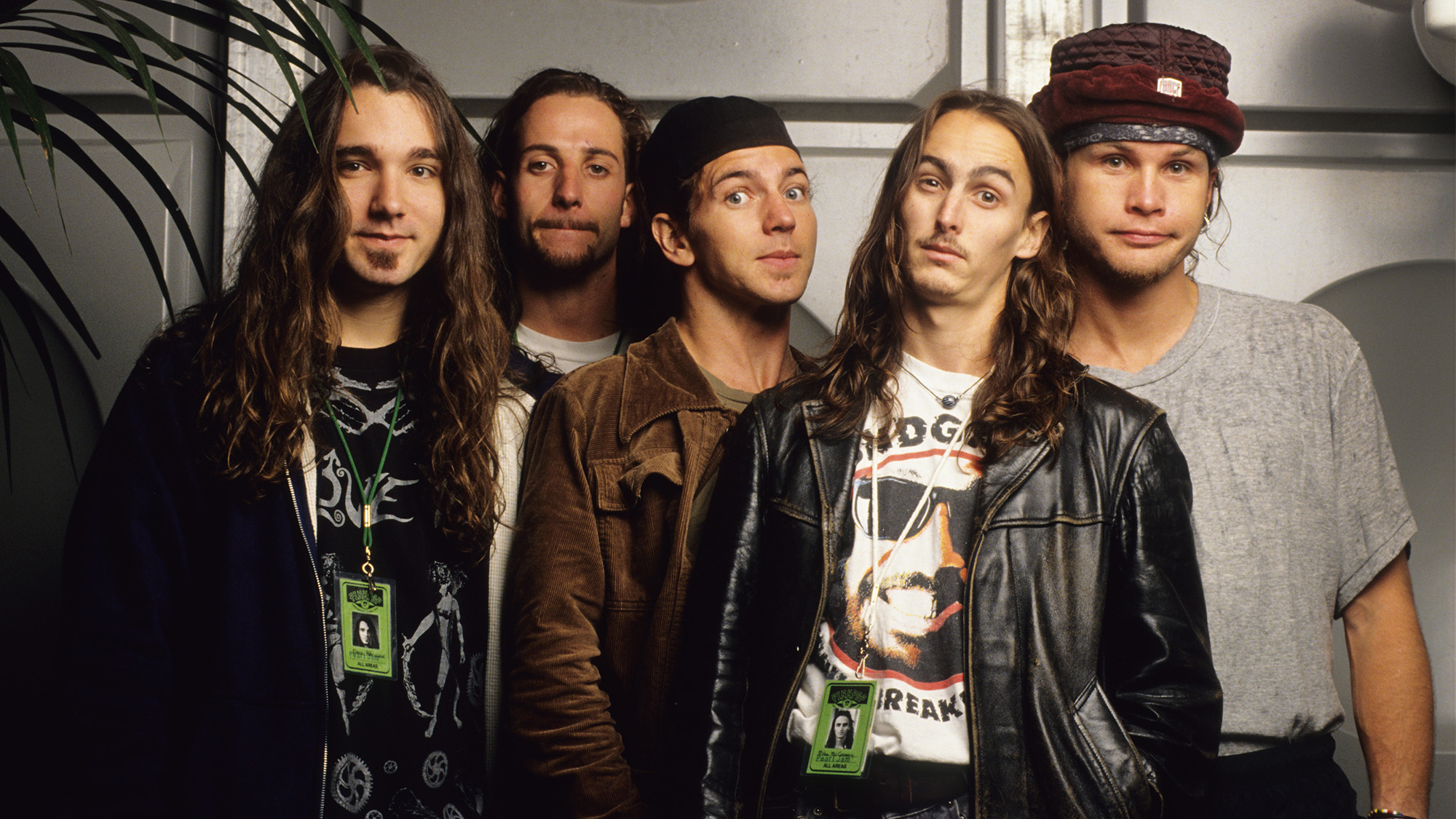 Pearl Jam in 1992 (L-R): Dave Abbruzzese, Stone Gossard, Eddie Vedder, Mike McCready, Jeff Ament