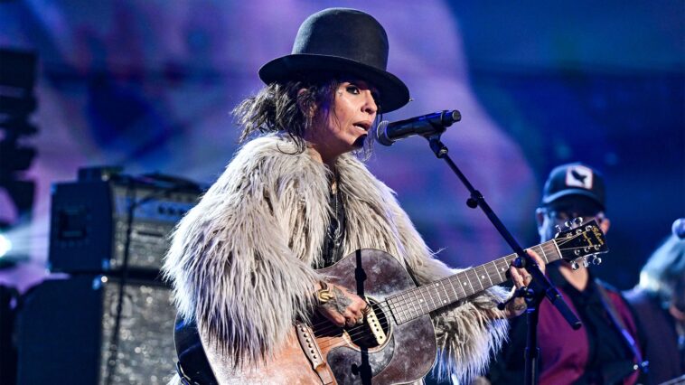 "Creating a Timeless Hit: Linda Perry Reflects on the Lasting Impact of 'What’s Up?' Nearly 35 Years Later"]