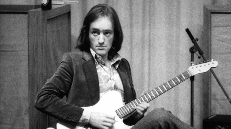 Dave Mason, co-founder of Traffic and renowned session musician, passes away at 79.]