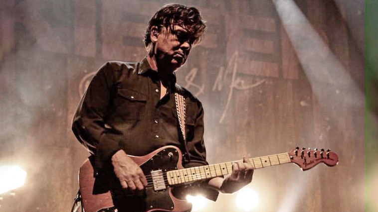 Doug Pettibone Discusses Touring with Lucinda Williams and John Mayer]