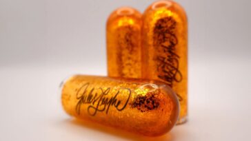 Exploring the LiquiSlide Jules Leyhe Signature Glass Slide: Our Review]