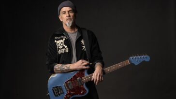 Greg Camp Discusses Life Beyond Smash Mouth and Crafting '90s Anthems]