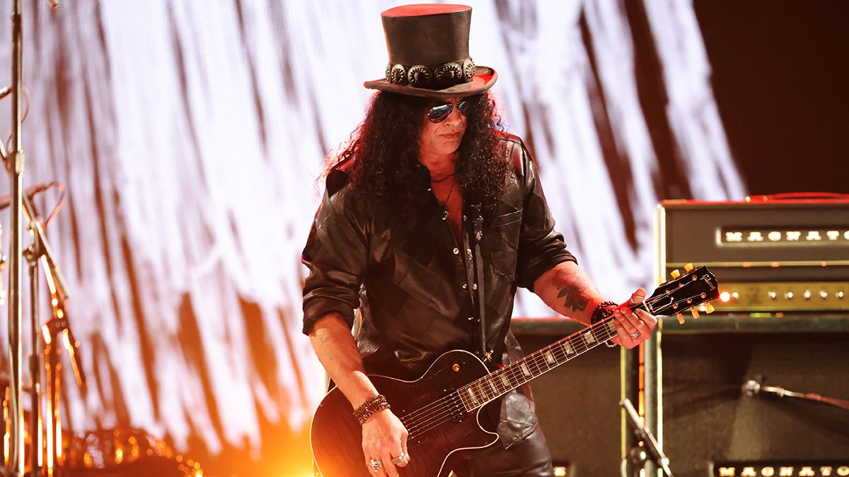 Guitar Technician Shares Insights on Working with Slash]