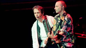 Guitarist David Rhodes Discusses the Creation of Peter Gabriel's Album So]