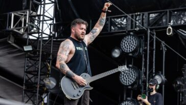 Harm's Way Guitarist Bo Lueders Passes Away at 38]