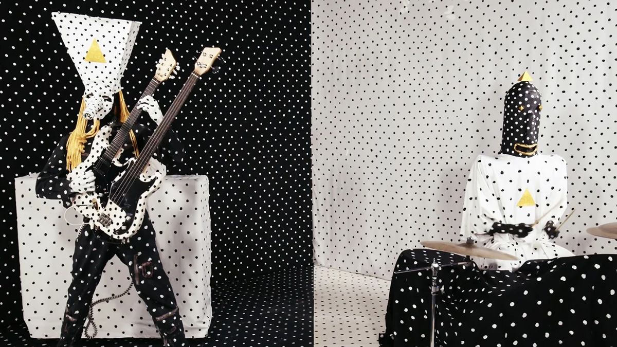 How Angine de Poitrine Transformed a Private Joke into a Viral Sensation]