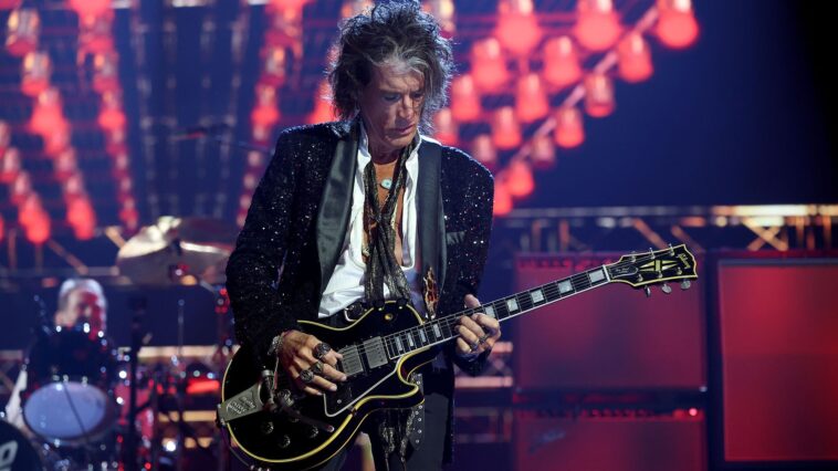 Joe Perry's Essential Guitar Pedals: The Ones He Can't Be Without]