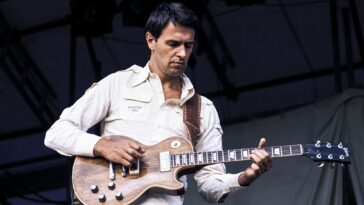 "John McLaughlin Terrified Me": Narada Michael Walden Reflects on His 1970s Journeys with Mahavishnu, Robert Fripp, and Carlos Santana]