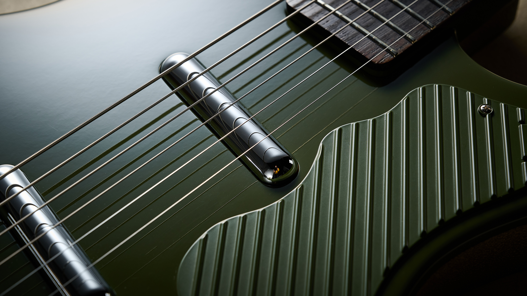 The lipstick single coil pickups on the Danelectro Dan O Cool Baritone guitar