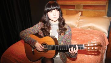 Meet Laura Snowden, a rising star in classical guitar.]