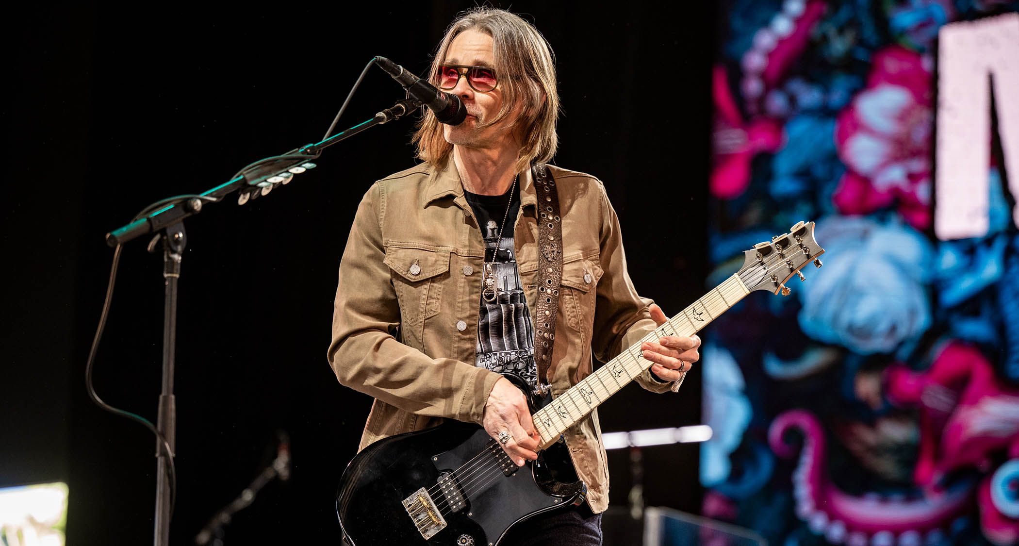 Myles Kennedy Discusses Performing on Jeff Buckley's '83 Fender Telecaster]