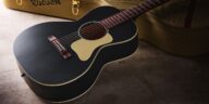Review of the Gibson L-00 Century 12-Fret Guitar]