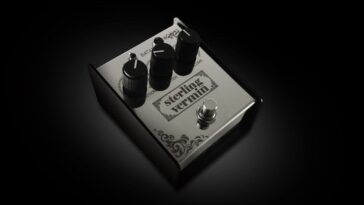 Review of the Sterling Vermin Rat Distortion Pedal by Act Entertainment]