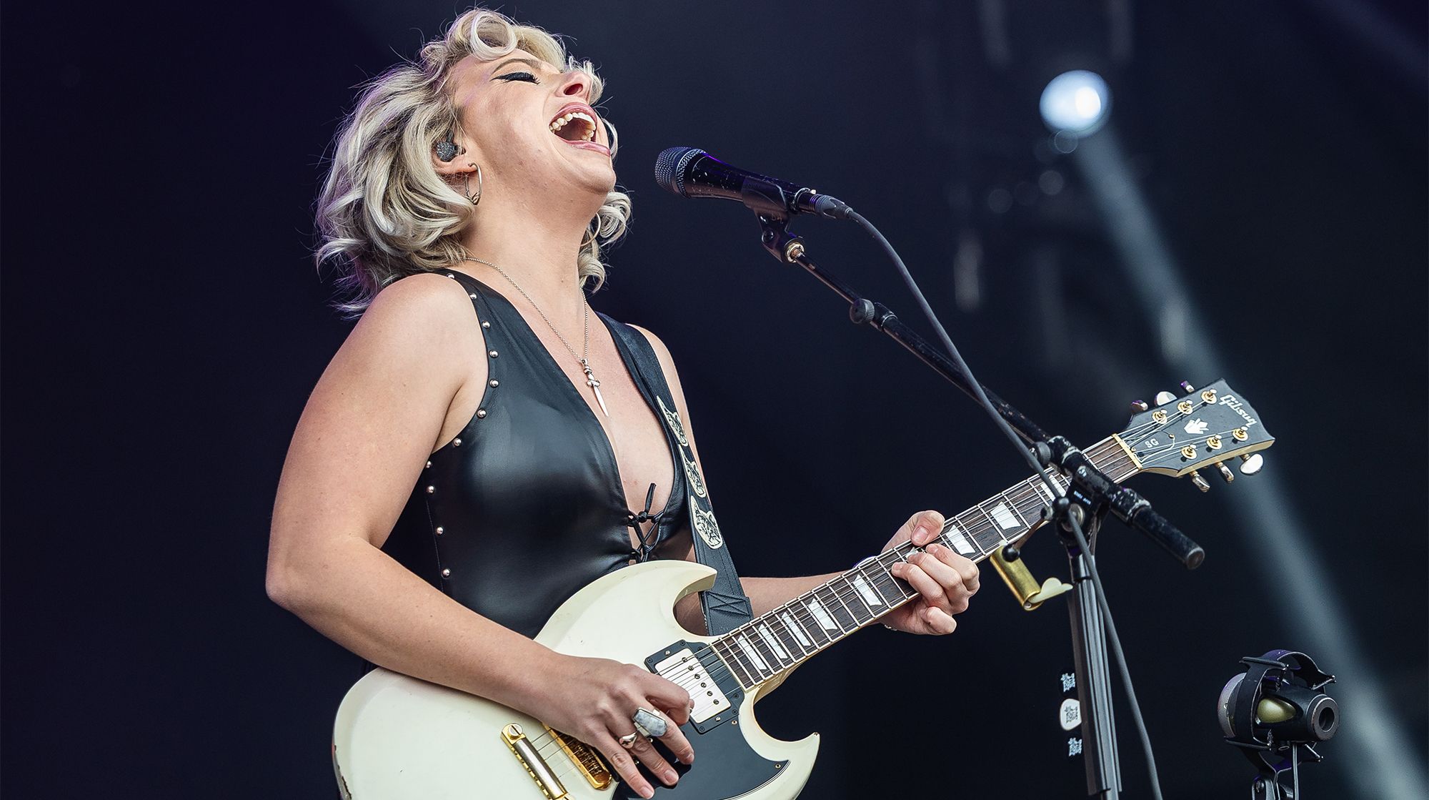 Samantha Fish hopes her debut live album resembled her most recent one.]