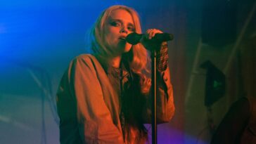 "Sorry to be the bearer of bad news, but your favorite artist is covering my past tracks": Sky Ferreira appears to take aim at Charli XCX on social media.]