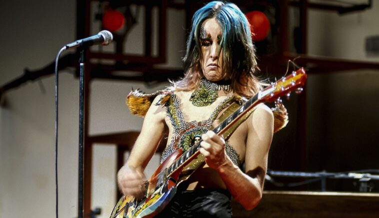 Todd Rundgren Discusses Jeff Beck, Eric Clapton, and Almost Jammed with Hendrix]