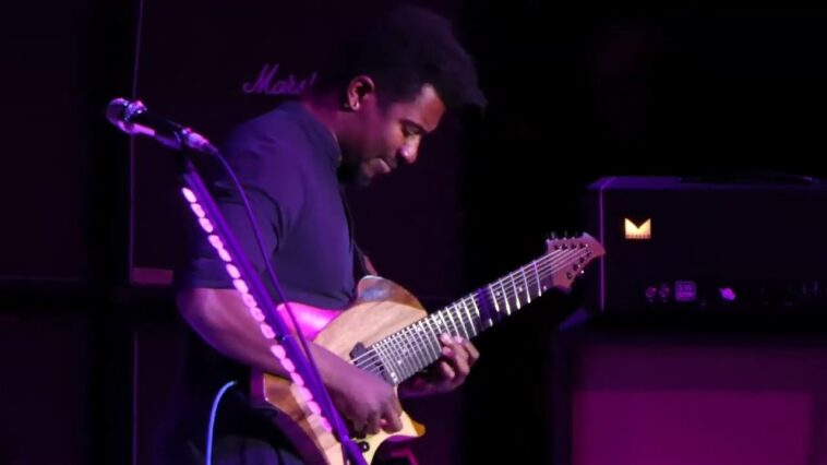 Tosin Abasi