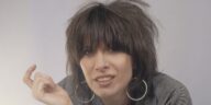"Transforming Grief into Tribute: Chrissie Hynde's Journey with The Pretenders' Classic Comeback Song"]