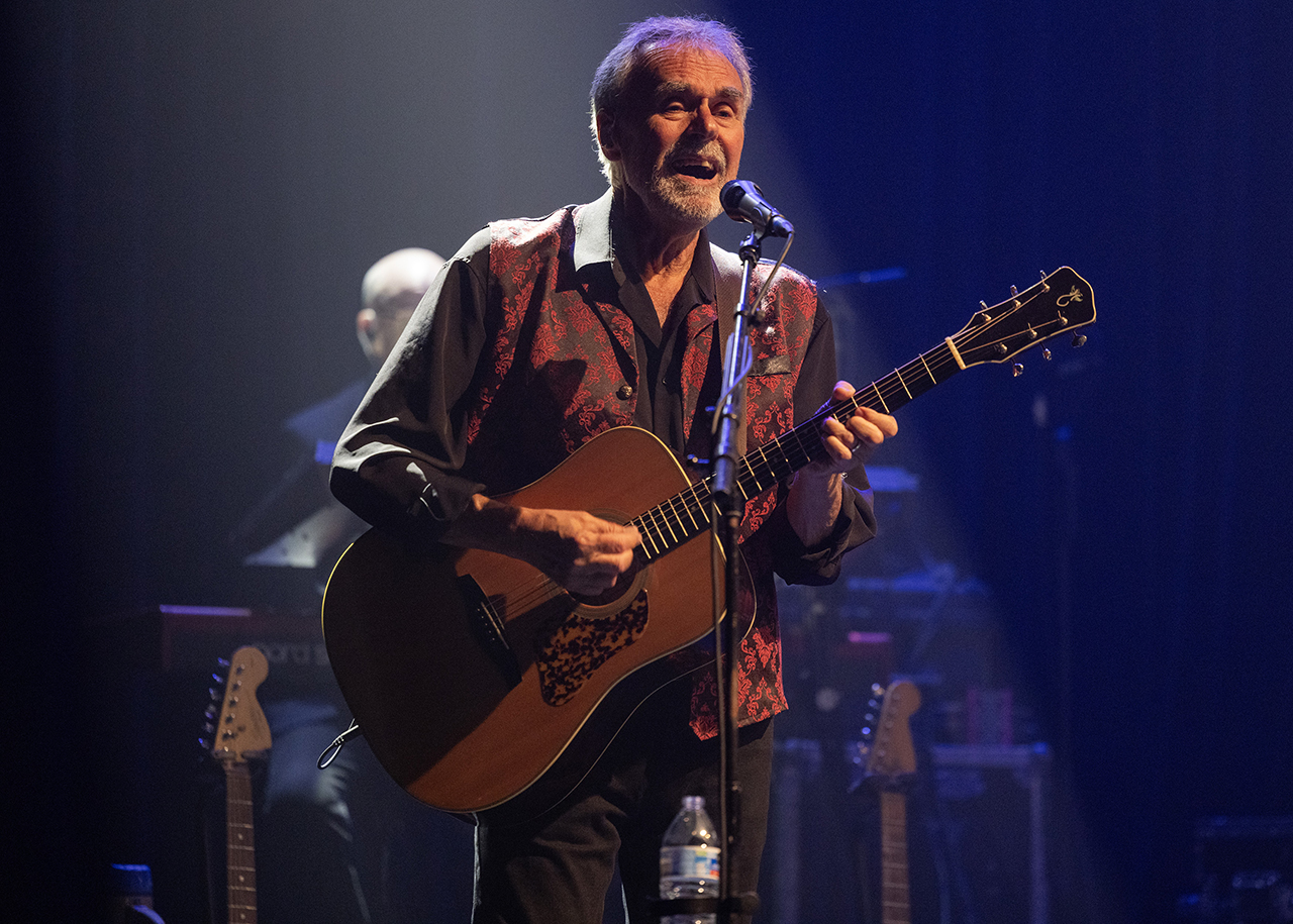 10cc's Rick Fenn performs at Park West in Chicago, Illinois on September 6, 2025