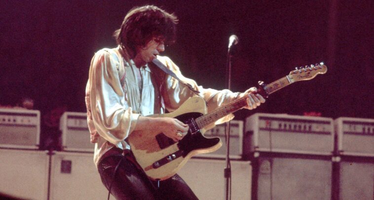 5 Chords That Mimic Open Tuning Without Actually Being It]