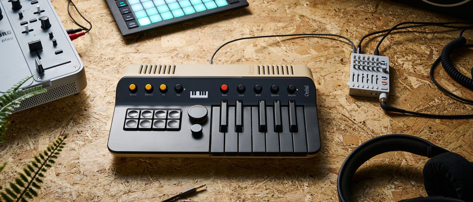 "An Innovative Creative Tool That Prioritizes Intuitive Processes Over Technical Complexity": Review of Telepathic Instruments Orchid ORC-1]