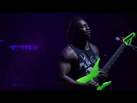 Tosin Abasi