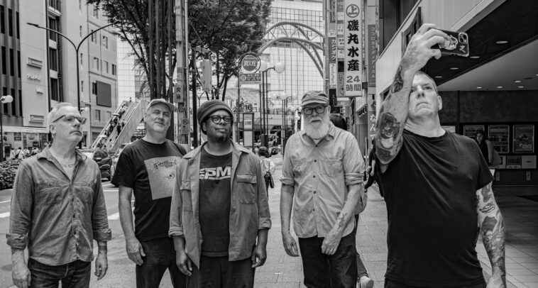 Douglas McCombs Discusses the Comeback of Post-Rock Legends Tortoise]