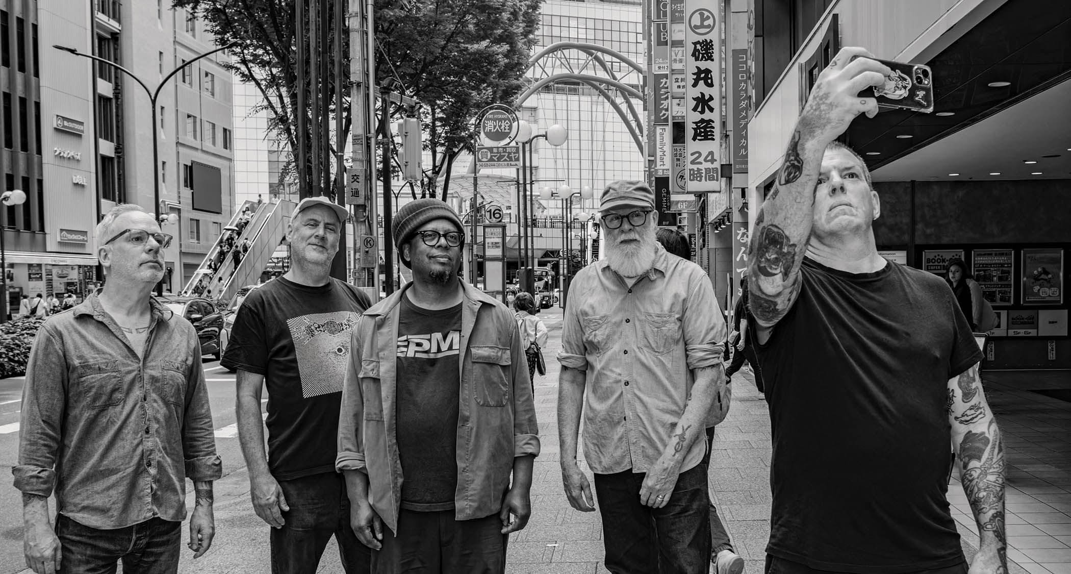 Douglas McCombs Discusses the Comeback of Post-Rock Legends Tortoise]