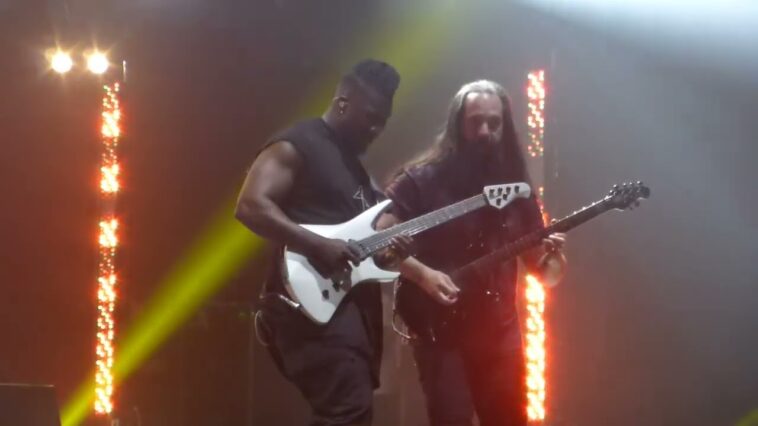 Tosin Abasi