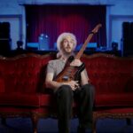 Guthrie Govan Showcases his Signature MJ San Dimas® SD24 CM 26 Guthrie Govan
