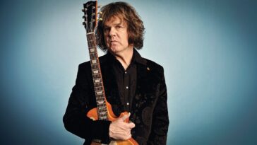 “His words made us both chuckle — but he was spot on.” Gary Moore discusses how Bob Daisley guided his blues transformation.]
