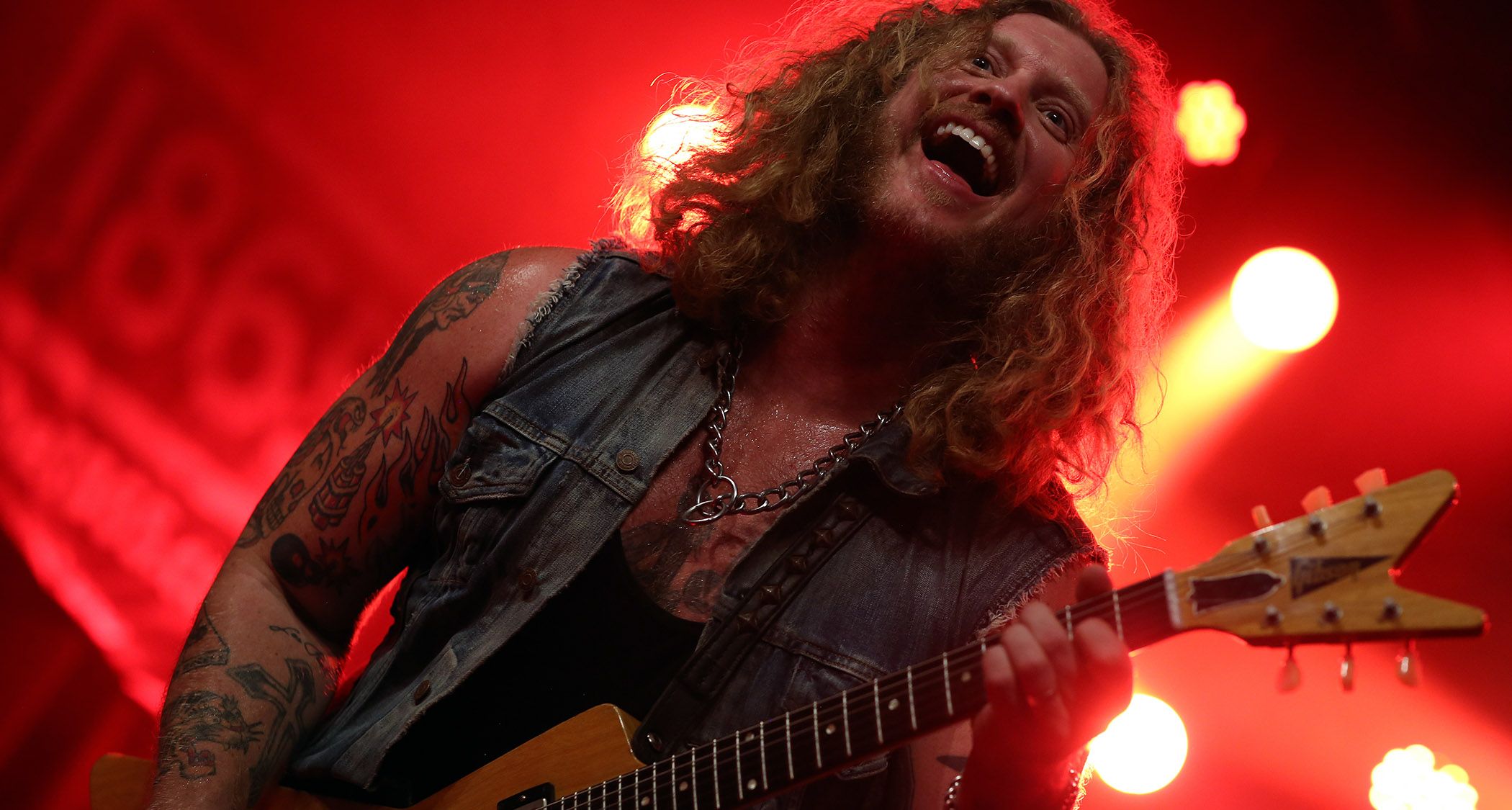 Jared James Nichols transitions from Blackstar to Marshall amplifiers.]