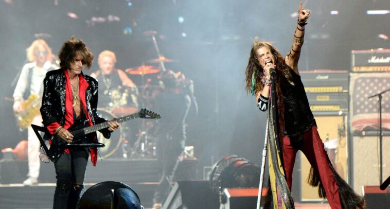Joe Perry Discusses His 'Walk This Way' Guild Blade Runner Guitar]