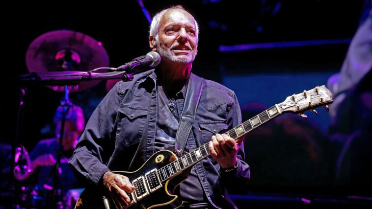 Peter Frampton Reflects on the Instant He Realized Something Was Amiss]