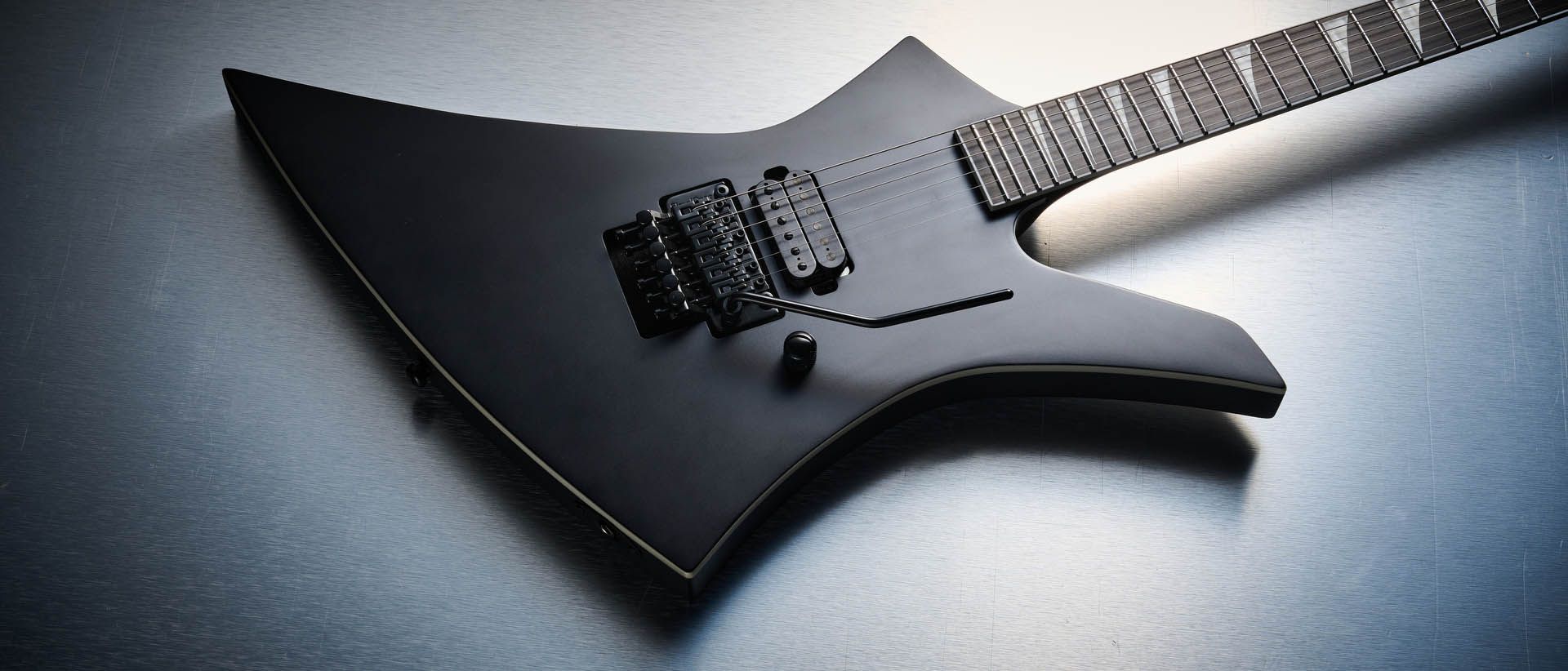 Review of the Jackson Pro Plus Pure Metal KE1A Kelly]