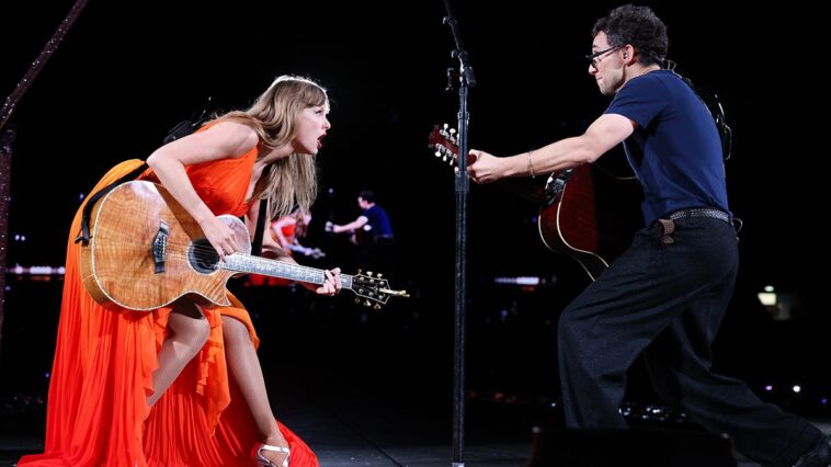 "Taylor Swift Shares the Songwriting Technique She and Jack Antonoff Use: A Fusion of Stream of Consciousness, Emotions, Intrusive Thoughts, Metaphors, Conversations, and Passionate Expressions"]