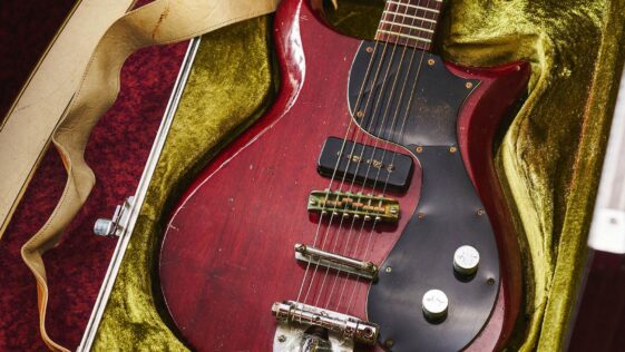 The Story Behind Rory Gallagher’s Purchase of His 1963 Gretsch Corvette for $150]