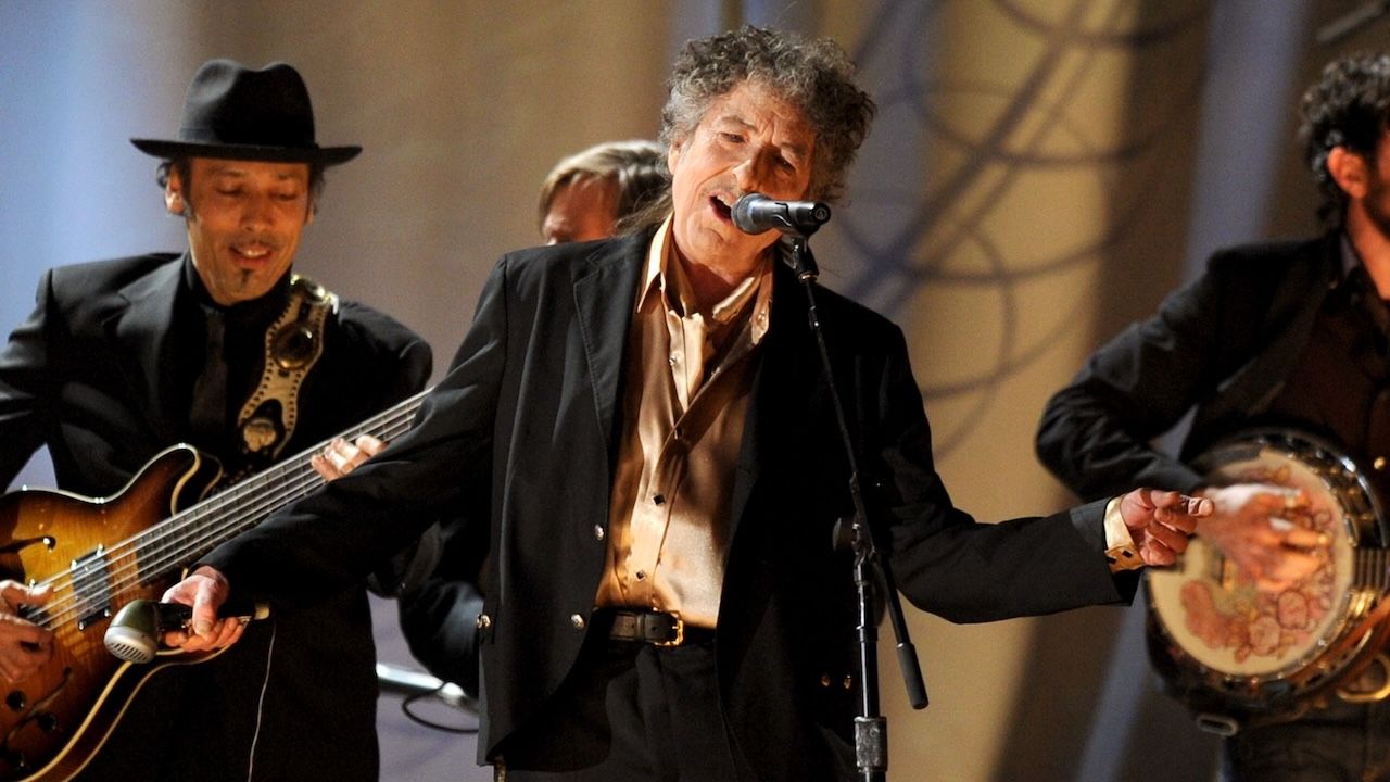 Tony Garnier, Bob Dylan's Bassist, Reflects on His Career with a Musical Icon]