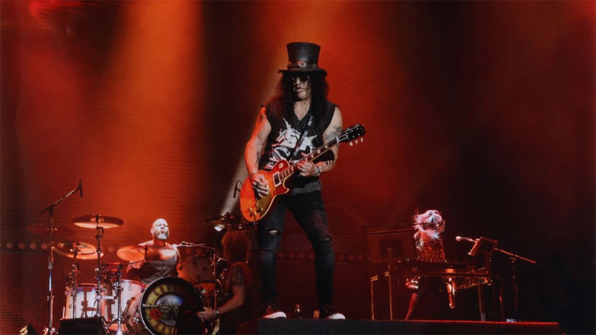 Tour-played Les Paul sets record as the highest-priced Slash guitar ever sold.]