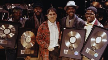 When Bassist Bakithi Kumalo Collaborated with Paul Simon on Graceland]