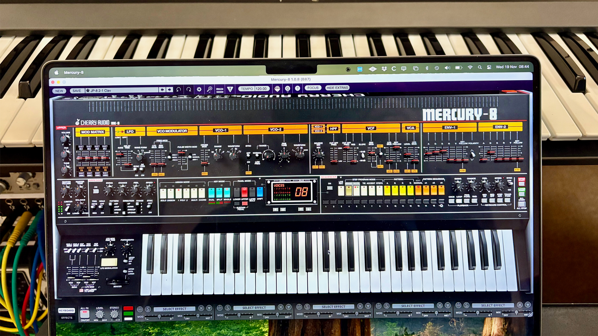 Synth