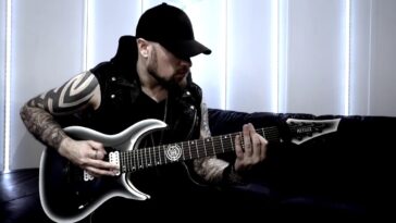 Andy James