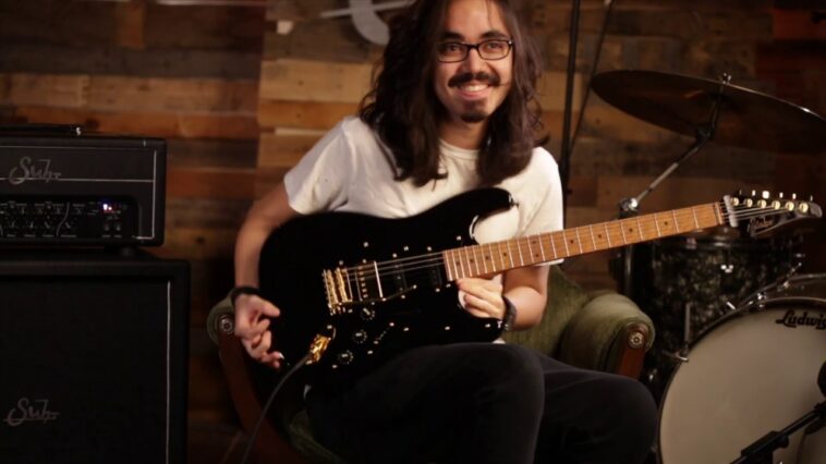 Mateus Asato Plays Guitar! 18 Mateus Asato