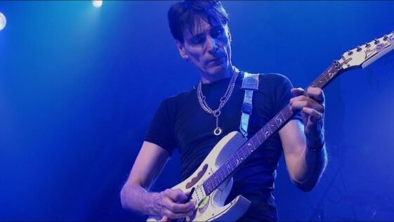 Steve Vai