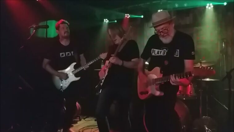 That Pedal Show band with Andy Timmons - playing live at Fat Lil's 25.6.22 18 Andy Timmons
